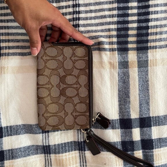 Coach wristlet wallet - Picture 3 of 4
